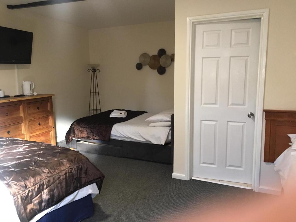 The Coach House At The Bull Inn Milton Keynes Extérieur photo