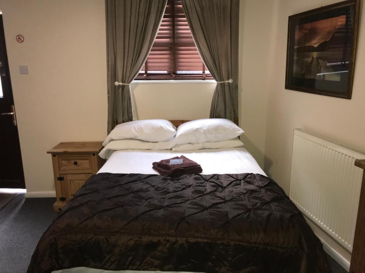The Coach House At The Bull Inn Milton Keynes Extérieur photo