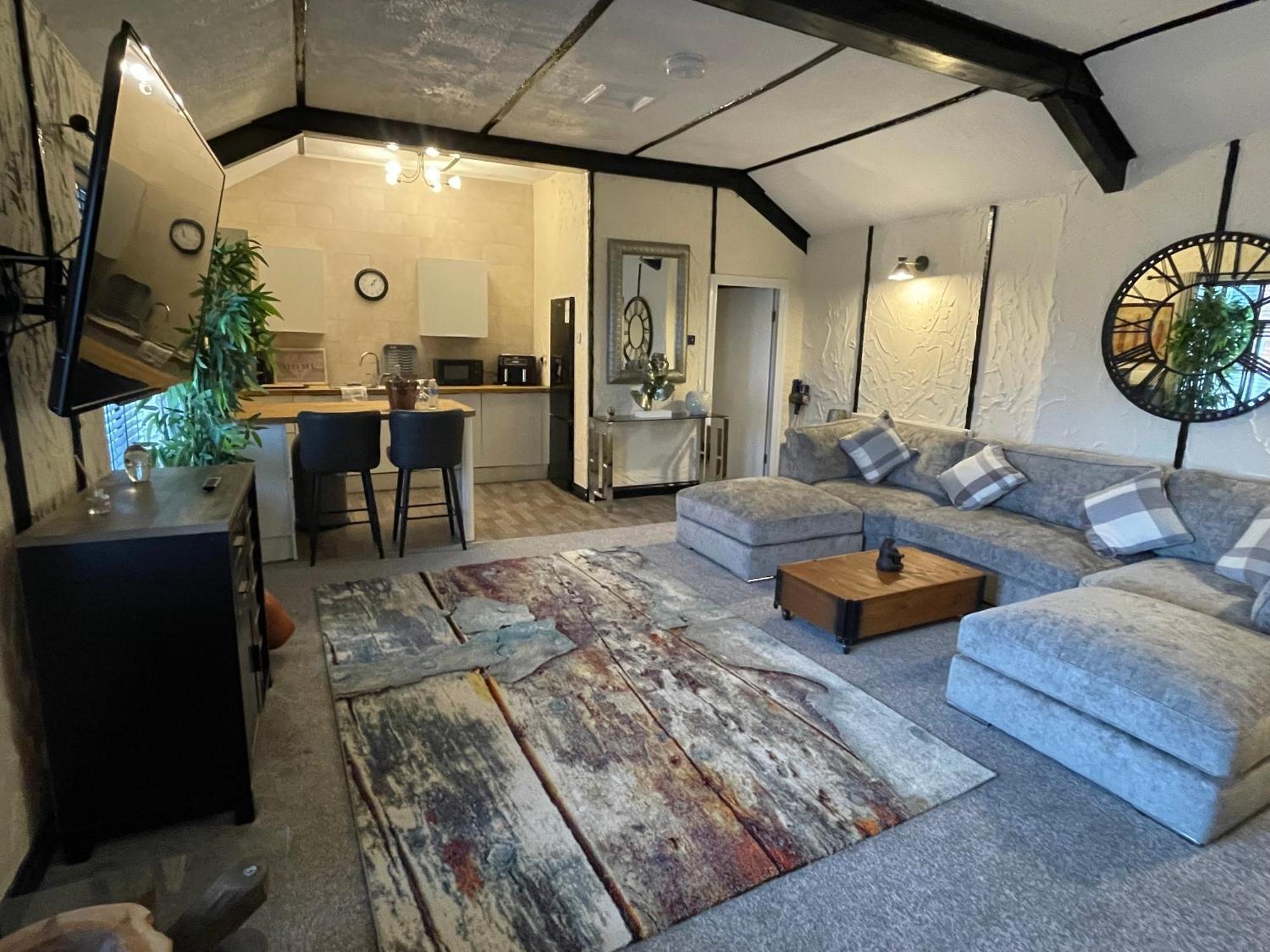 The Coach House At The Bull Inn Milton Keynes Extérieur photo